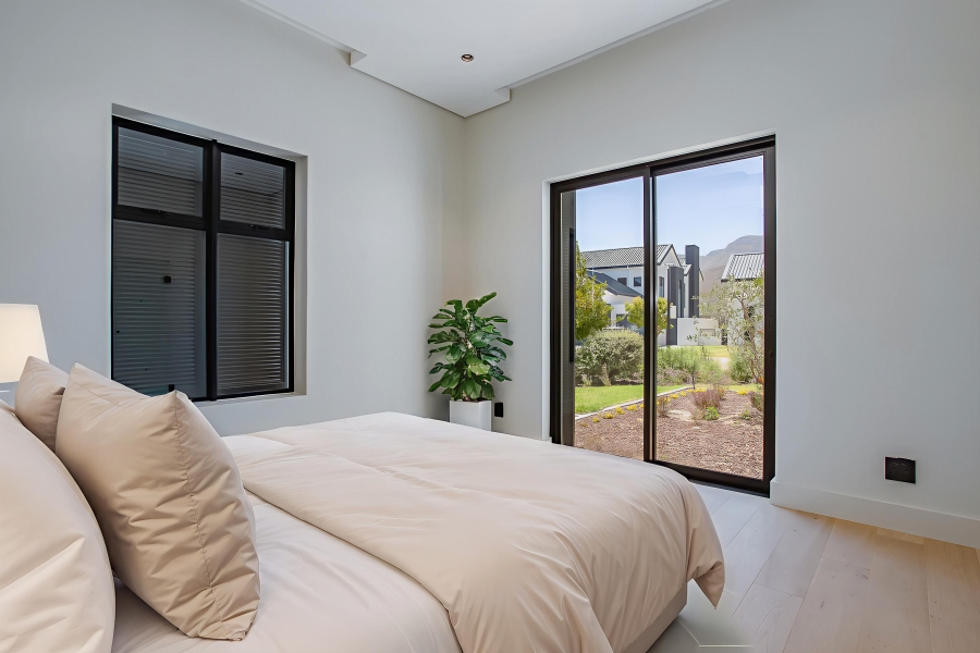 4 Bedroom Property for Sale in Pearl Valley at Val de Vie Western Cape